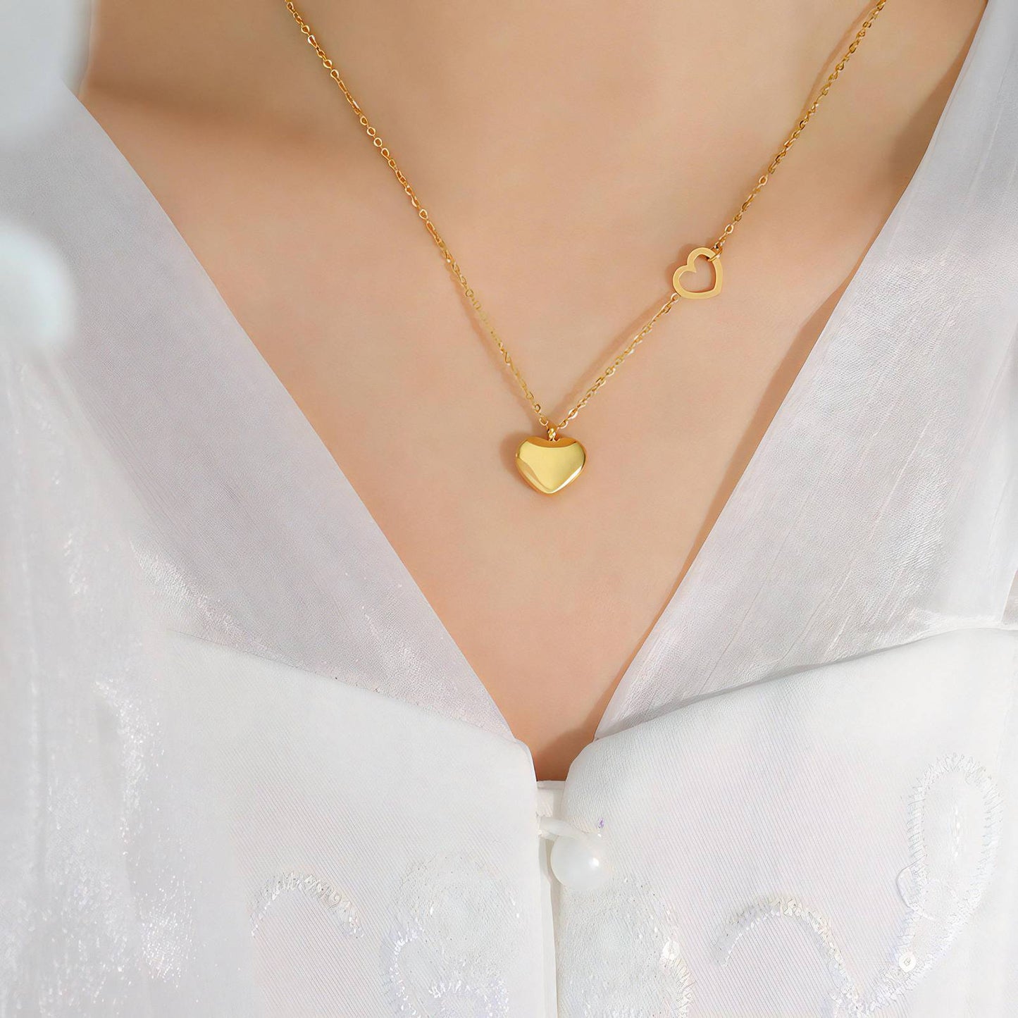 18K GOLD PLATED STAINLESS STEEL "HEARTS" NECKLACE